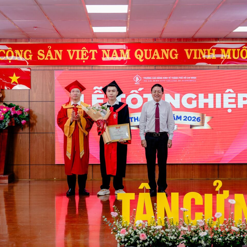TN HCE_TOAN_26.10_080